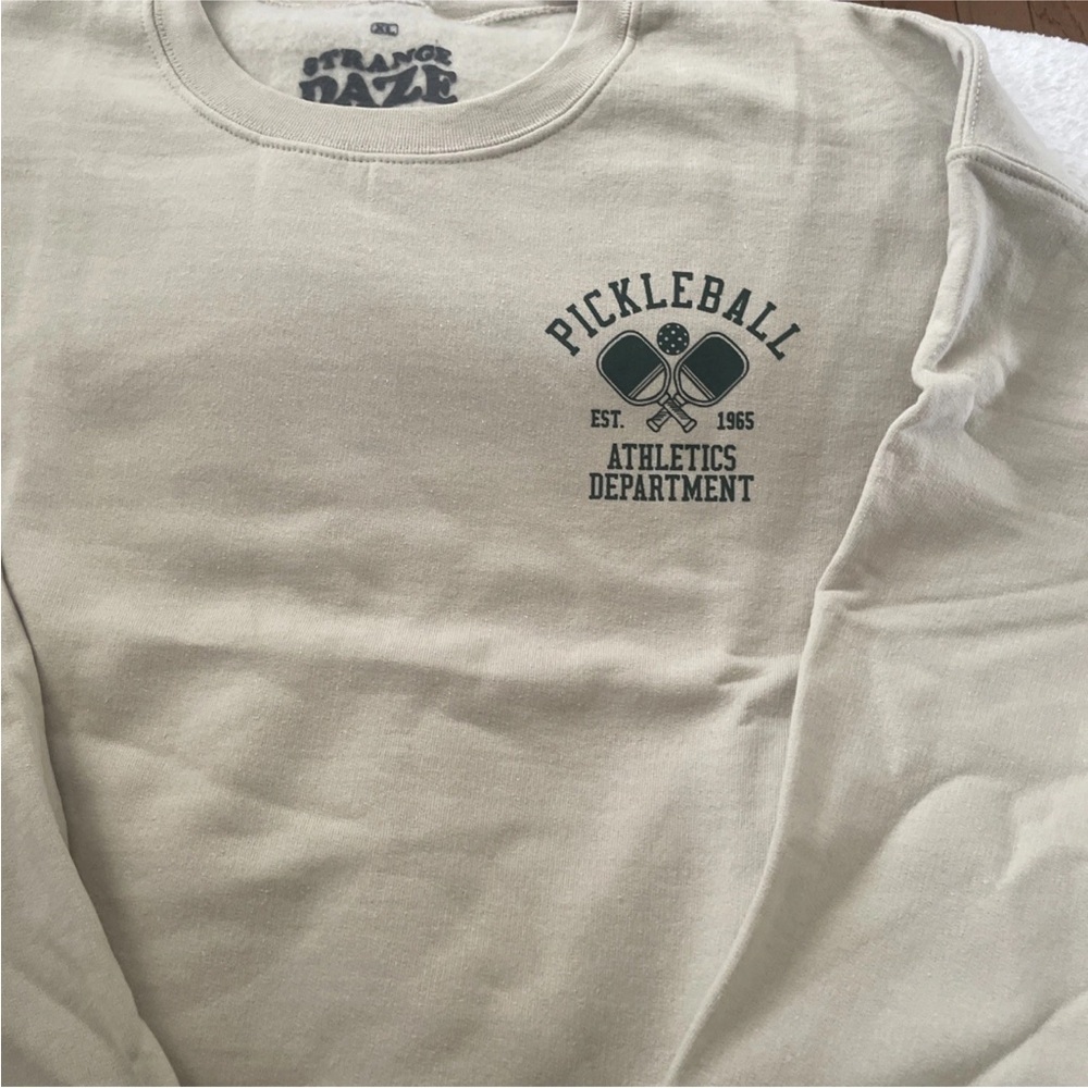 Strange Daze Pickleball Los Angeles Graphic Pullover Sweater Size Large NWT